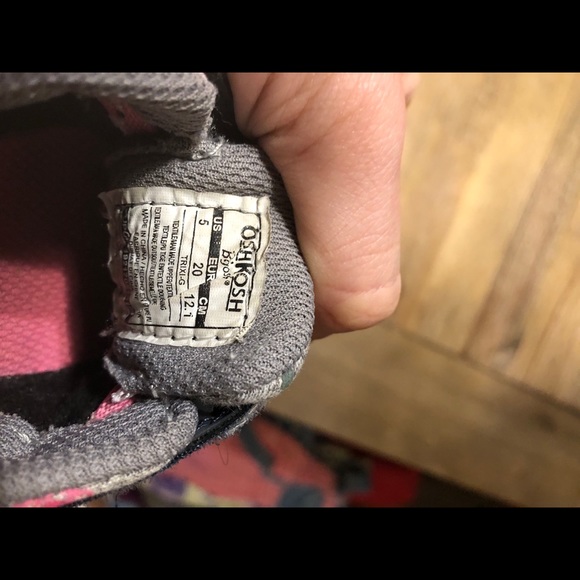 🌹2/$15🌹Supportive Walking Shoes - Picture 2 of 5